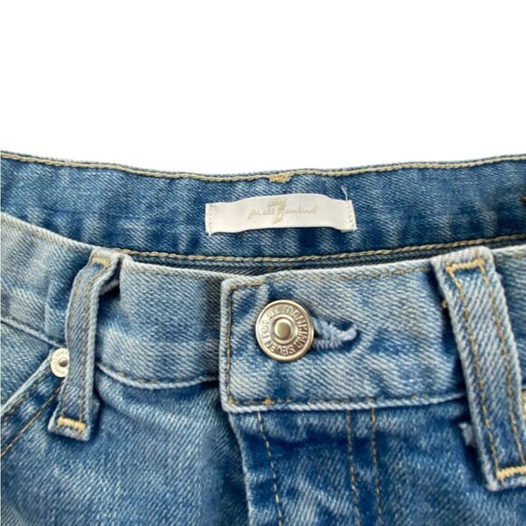 7 For All Mankind Wm’s Sz 27 Medium Blue Wash Distressed Raw Hem Denim Shorts - Picture 3 of 4
